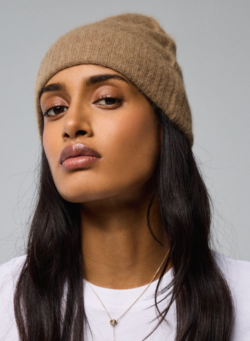 Bonnet Beige en Raccon wool / Polyamide - MAJESTIC FILATURES