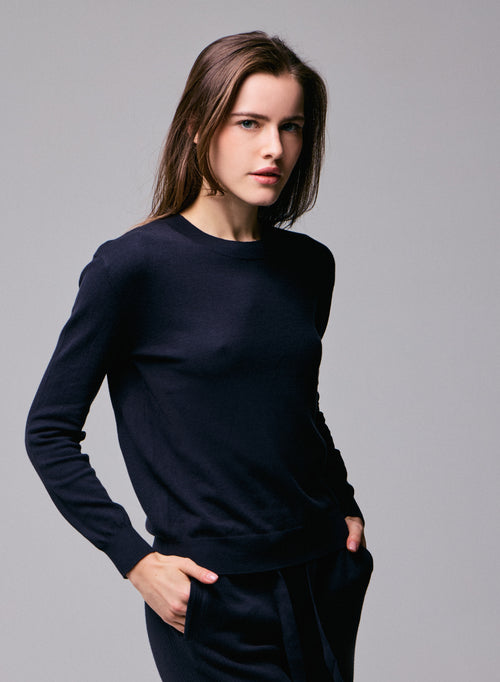 Navy Sweater Round Neck Long Sleeve in Organic Cotton / Elastane - MAJESTIC FILATURES