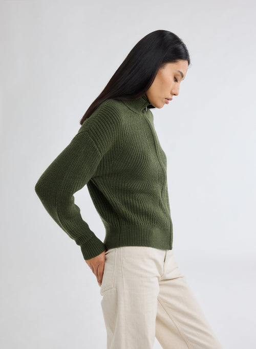 Khakifarbener Cardigan mit grobem Strick - MAJESTIC FILATURES