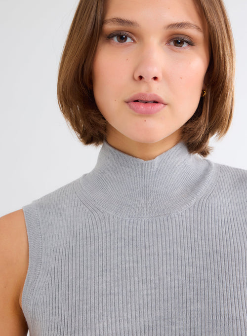 Jersey acanalado gris de lana merino con cuello alto sin mangas - MAJESTIC FILATURES