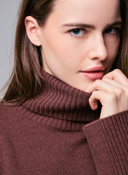 Brown Long Sleeve Turtleneck Sweater in Merino Wool - MAJESTIC FILATURES