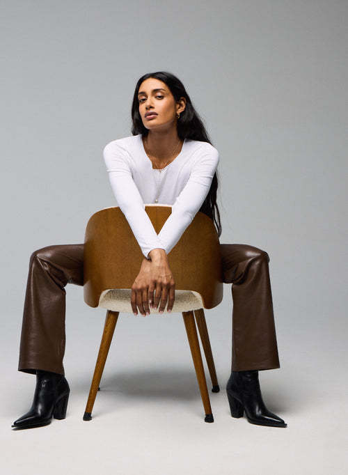 Second Skin White Long Sleeve Round Neck T-Shirt in Viscose and Elastane - MAJESTIC FILATURES