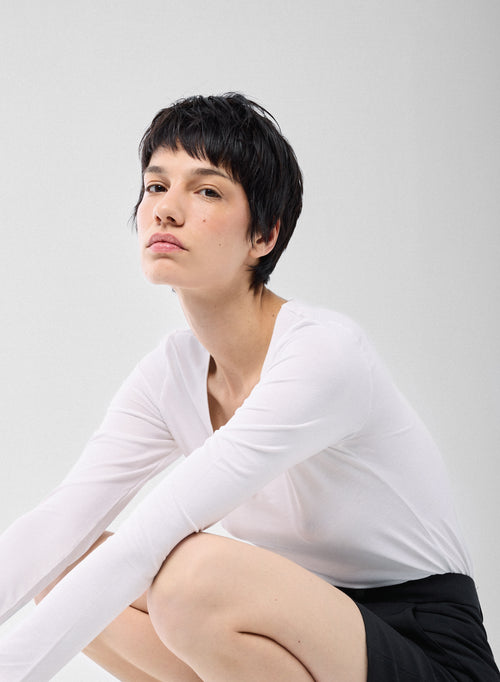 T-shirt Blanc Col V Manches Longues en Viscose et Élasthanne - MAJESTIC FILATURES