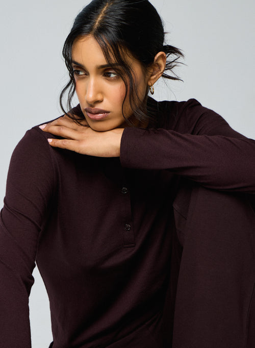 Auberginefarbenes Langarm-Poloshirt aus Baumwolle / Kaschmir - MAJESTIC FILATURES
