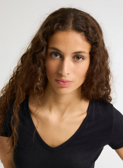 Black V-neck T-shirt in Linen and Elastane - MAJESTIC FILATURES