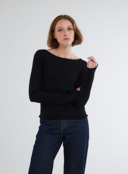 Schwarzes T-Shirt mit Bootsausschnitt und langen Ärmeln aus 100% Kaschmir - MAJESTIC FILATURES