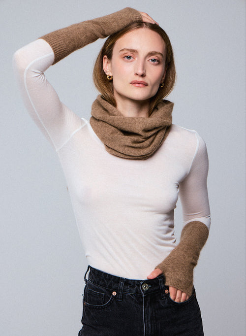 Beige mittens in Raccon wool / Polyamide - MAJESTIC FILATURES