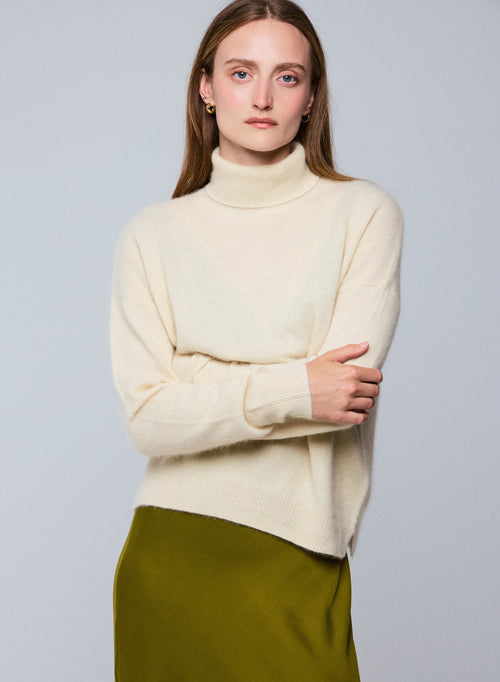 Jersey de cuello alto crudo con mangas largas en Raccoon - MAJESTIC FILATURES