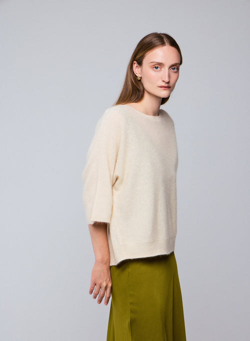Pull Blanc Col Rond Manches Kimono en Raccon wool / Polyamide - MAJESTIC FILATURES