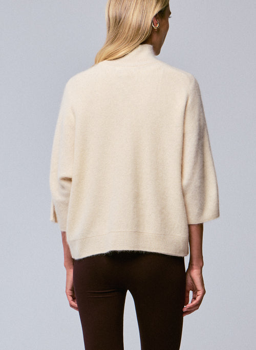 White Turtleneck Sweater with Kimono Sleeves in Raccon wool / Polyamide - MAJESTIC FILATURES
