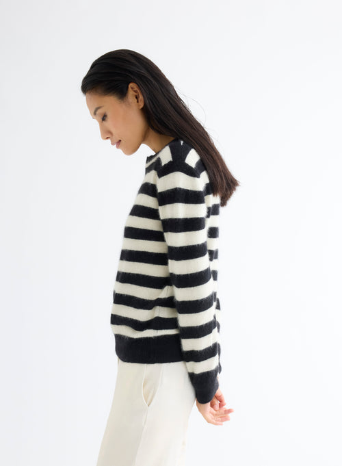 Black Boat Neck Long Sleeve Sweater - MAJESTIC FILATURES