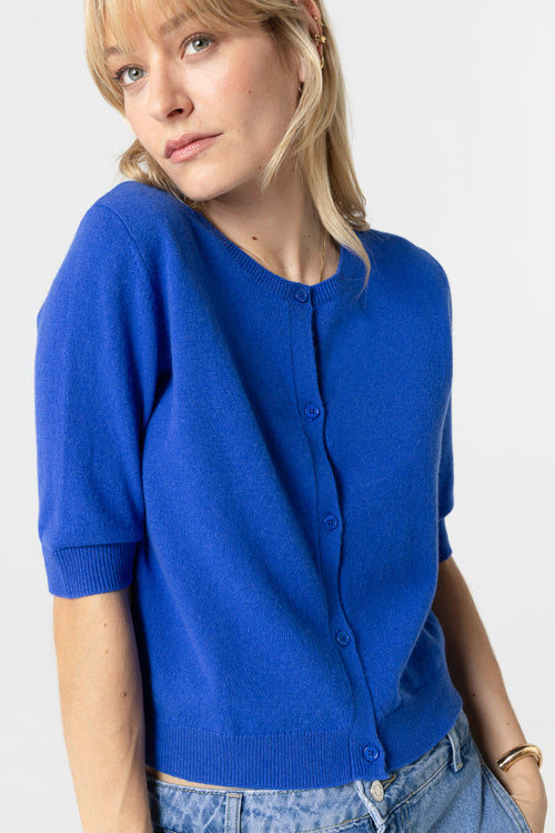 Strickjacke mit Rundhalsausschnitt und Ellbogen aus Kaschmir in Blau - MAJESTIC FILATURES