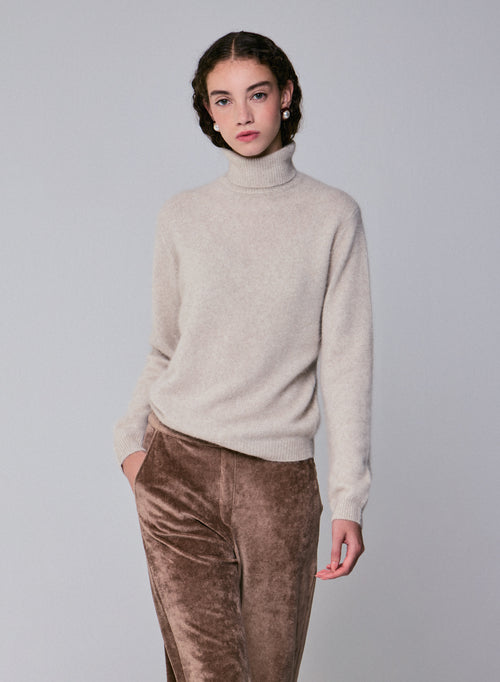 Suéter de cuello alto beige de manga larga en lana / zorro / poliamida - MAJESTIC FILATURES