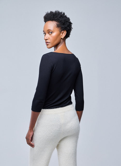 T-shirt Noir Adèle Col Bateau en Viscose et Élasthanne - MAJESTIC FILATURES