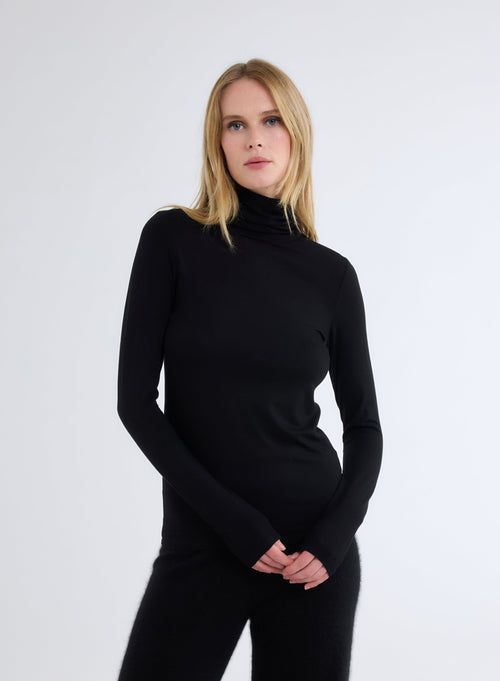 "Viscose / Elastane Long Sleeve Turtleneck T-Shirt" - MAJESTIC FILATURES