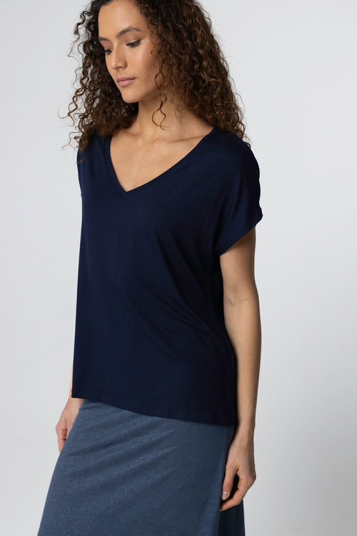 T-shirt Marine Col V Manches Courtes en Viscose / Elasthanne - MAJESTIC FILATURES