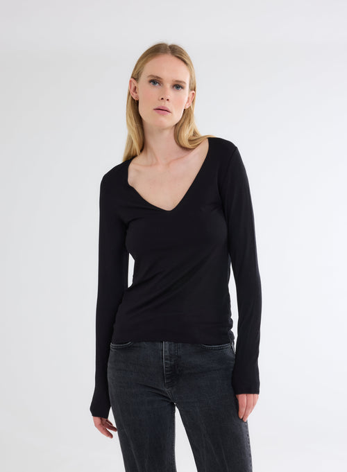 Black V-Neck Long Sleeve T-Shirt - MAJESTIC FILATURES