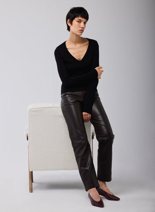 Black T shirt V Neck Long Sleeves Viscose Elastane   - MAJESTIC FILATURES