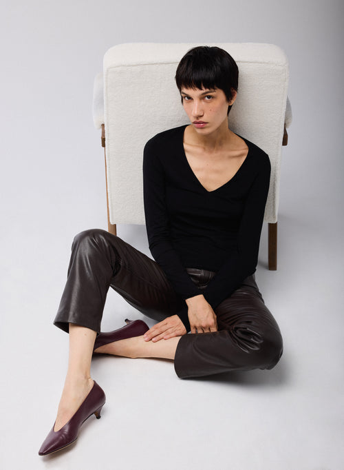 Black T shirt V Neck Long Sleeves Viscose Elastane   - MAJESTIC FILATURES