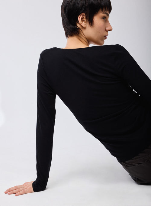 Black T shirt V Neck Long Sleeves Viscose Elastane   - MAJESTIC FILATURES