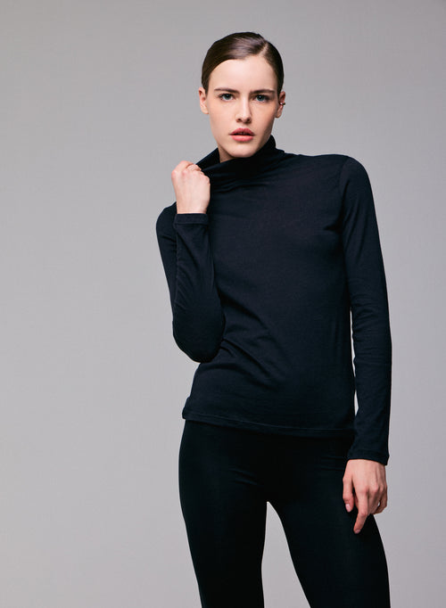 Black Turtleneck Long Sleeves T-Shirt in Organic Cotton and Cashmere - MAJESTIC FILATURES