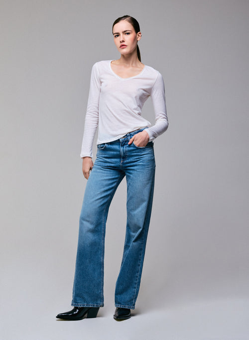 Milchweißes Langarm-T-Shirt mit V-Ausschnitt aus Baumwolle und Kaschmir - MAJESTIC FILATURES