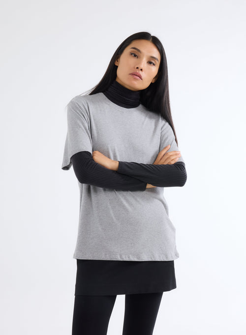 Grey Round Neck Short Sleeve T-Shirt in Deluxe Cotton - MAJESTIC FILATURES