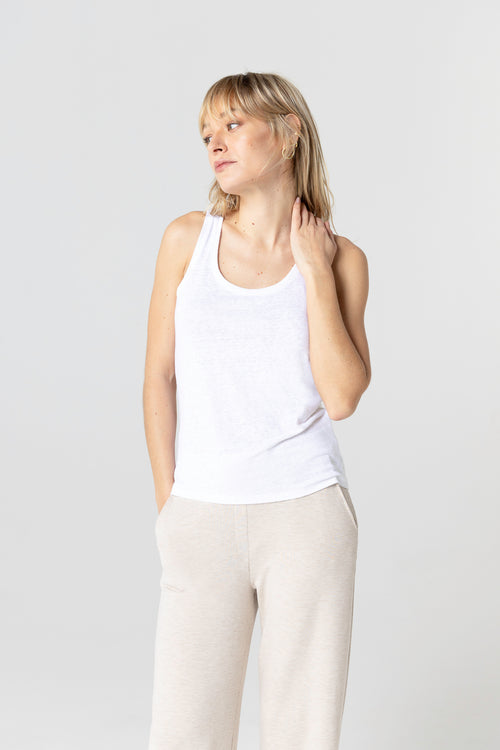 Camiseta sin mangas blanca con cuello en U - MAJESTIC FILATURES