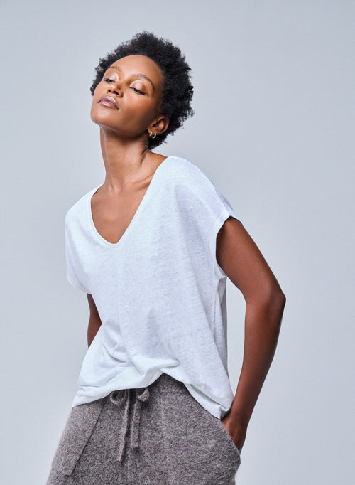 White V-Neck Short Sleeve Linen T-Shirt - MAJESTIC FILATURES