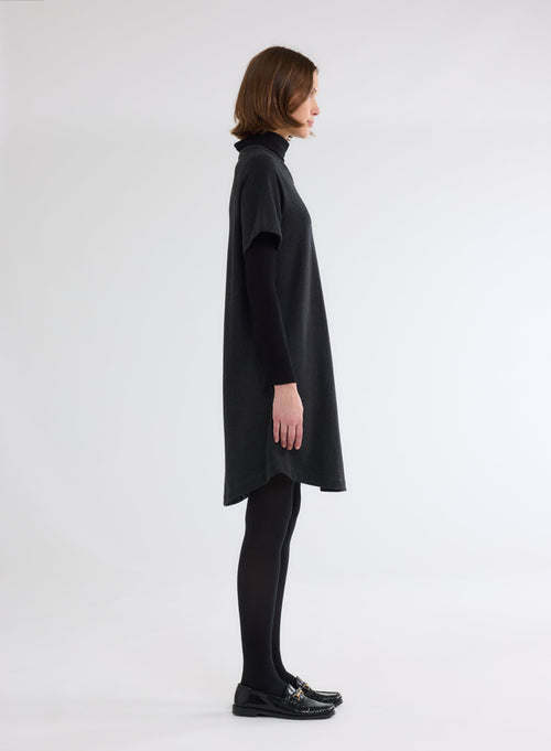 Robe Noire Col Rond Manches Courtes en 100% Coton organique - MAJESTIC FILATURES