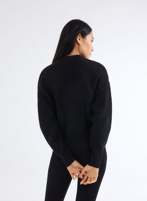 Black Round Neck Long Sleeve Sweater - MAJESTIC FILATURES