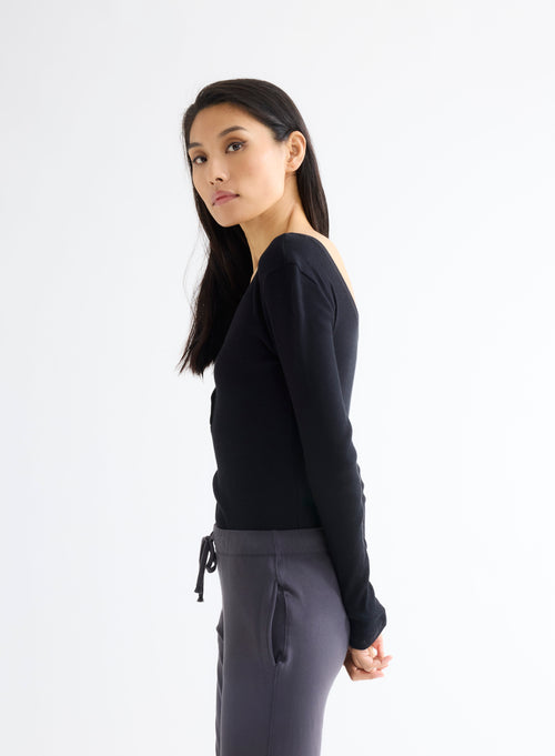 Black U-Neck Long Sleeve Organic Cotton Body - MAJESTIC FILATURES