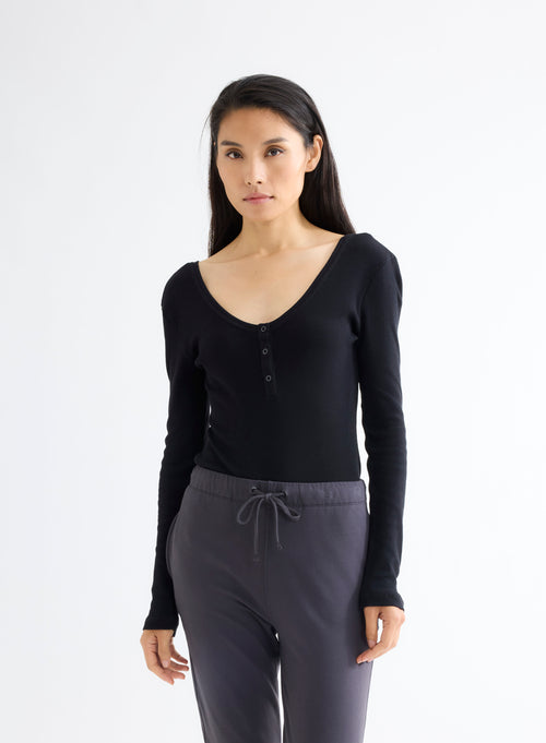 Black U-Neck Long Sleeve Organic Cotton Body - MAJESTIC FILATURES