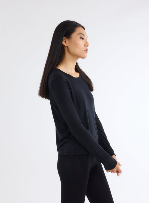 Black Boat Neck Long Sleeve T-shirt in Micro Modal and Cashmere - MAJESTIC FILATURES