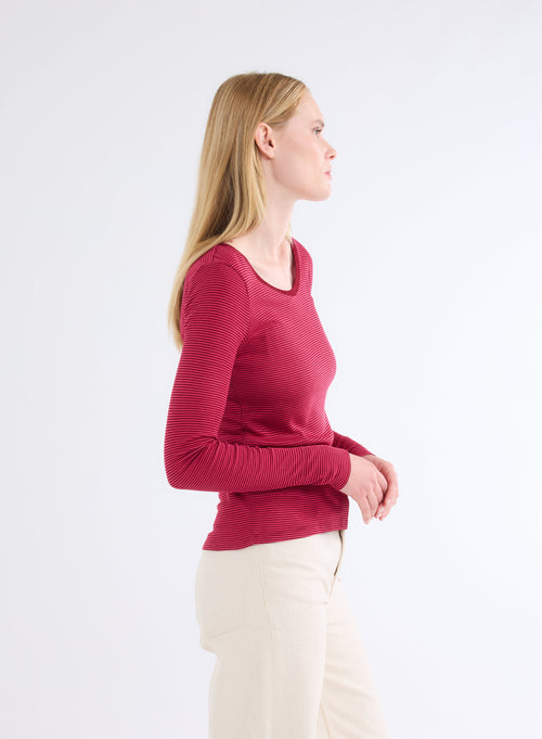 Red U-Neck Long Sleeve Viscose T-Shirt - MAJESTIC FILATURES