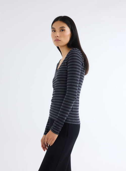 Navy T-shirt U-neck Long Sleeves in Organic Cotton and Cashmere - MAJESTIC FILATURES