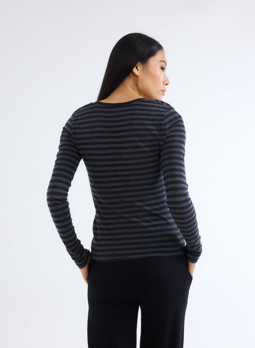 Navy T-shirt U-neck Long Sleeves in Organic Cotton and Cashmere - MAJESTIC FILATURES