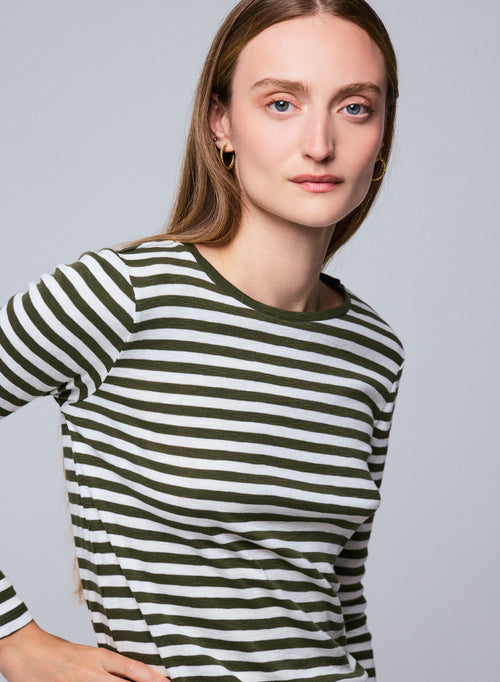Grün / Weißes Langarm-T-Shirt mit V-Ausschnitt aus Bio-Baumwolle - MAJESTIC FILATURES