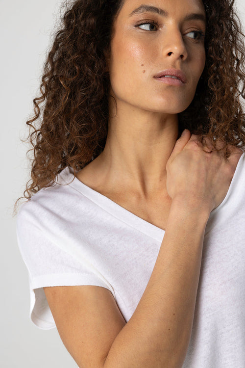 Camiseta con cuello en V y manga corta de algodón/lino color leche - MAJESTIC FILATURES