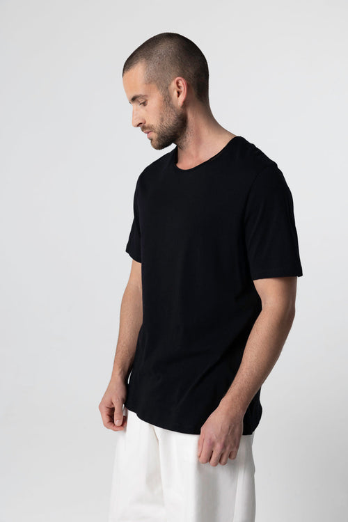 T-Shirt mit Rundhalsausschnitt und kurzen Ärmeln aus Bio-Baumwolle in Schwarz - MAJESTIC FILATURES