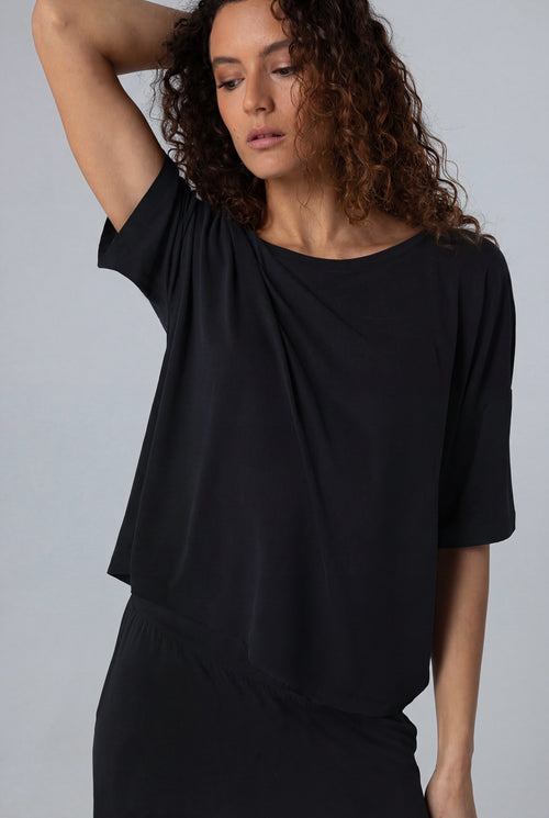 Camiseta negra cuello redondo y manga corta en cupro/elastano - MAJESTIC FILATURES